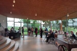 Alte Kirche und K&uuml;nstlerhaus