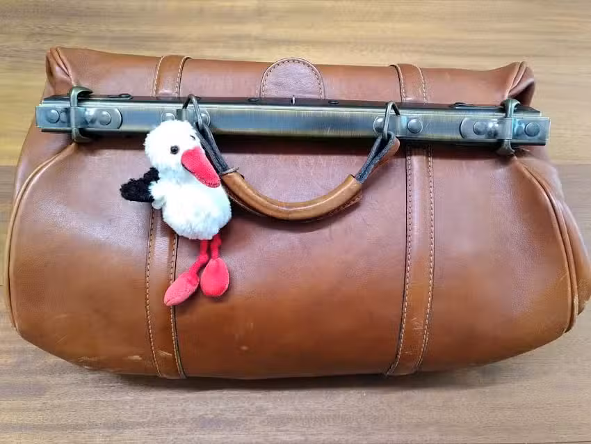 Hebamme am Wasserschloss