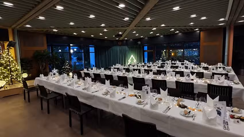 iwaz Clubhaus &ndash; Restaurant & Events