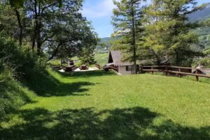 Salle bourgeoisie de Mi&egrave;ge et vente du vin de la Bourgeoisie.