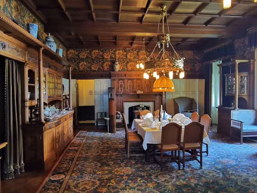 Castello di H&uuml;negg