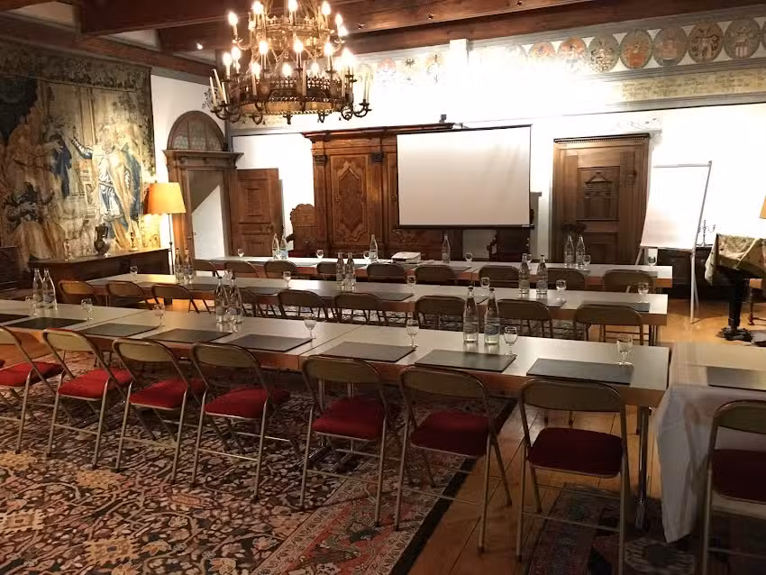 Ch&acirc;teau de Lucens