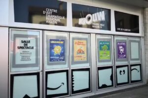 Th&eacute;&acirc;tre Waouw