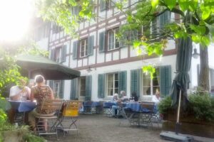 Zum h&uuml;sli &ndash; lusitano